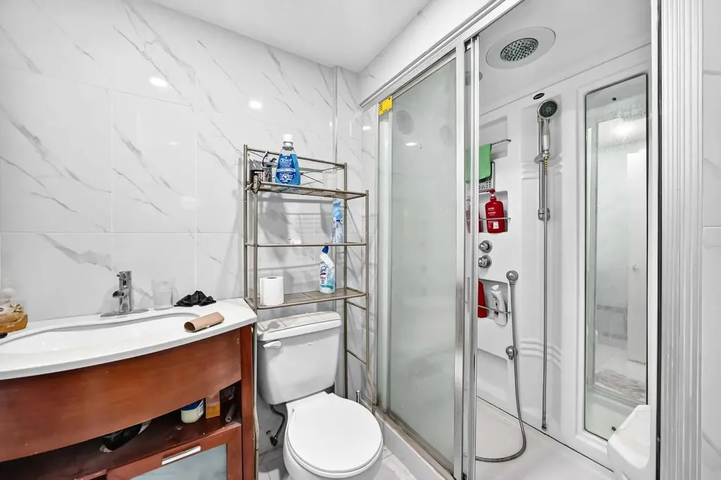 6016 18 Avenue NE Calgary AB T1Y 1P1