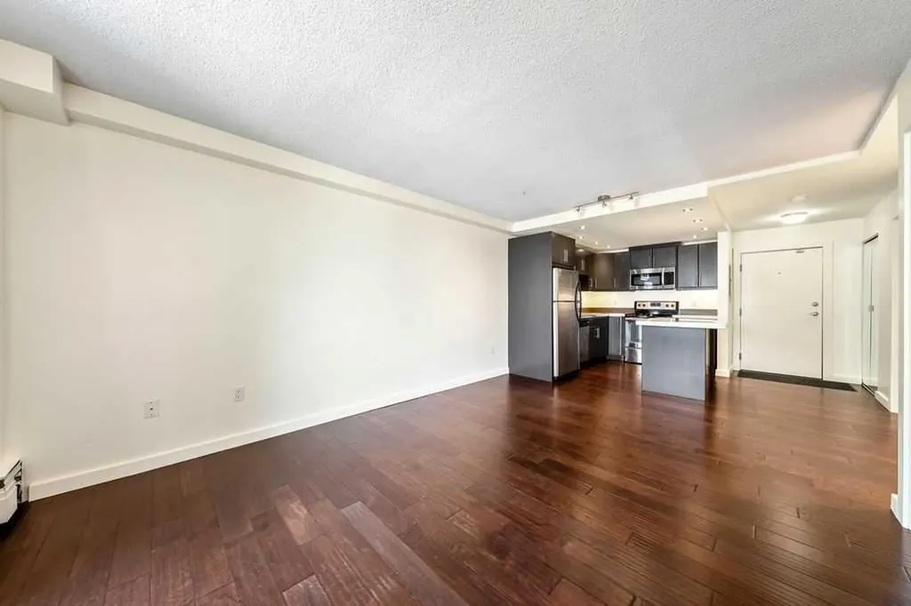 1301 17 Avenue NW Calgary AB T2M 0R2