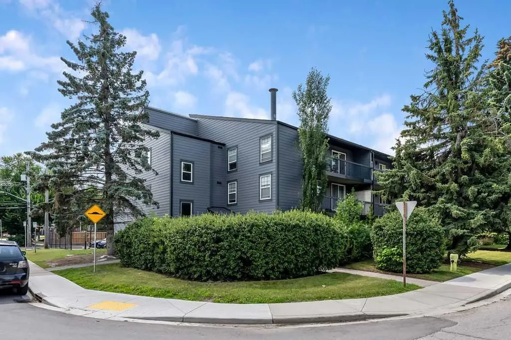 1301 17 Avenue NW Calgary AB T2M 0R2