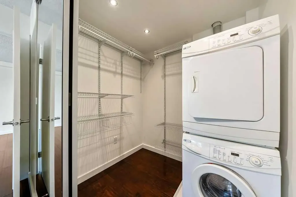 1301 17 Avenue NW Calgary AB T2M 0R2