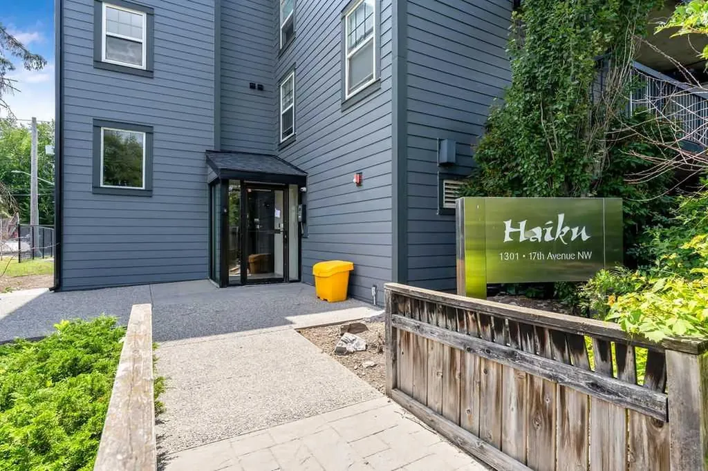 1301 17 Avenue NW Calgary AB T2M 0R2
