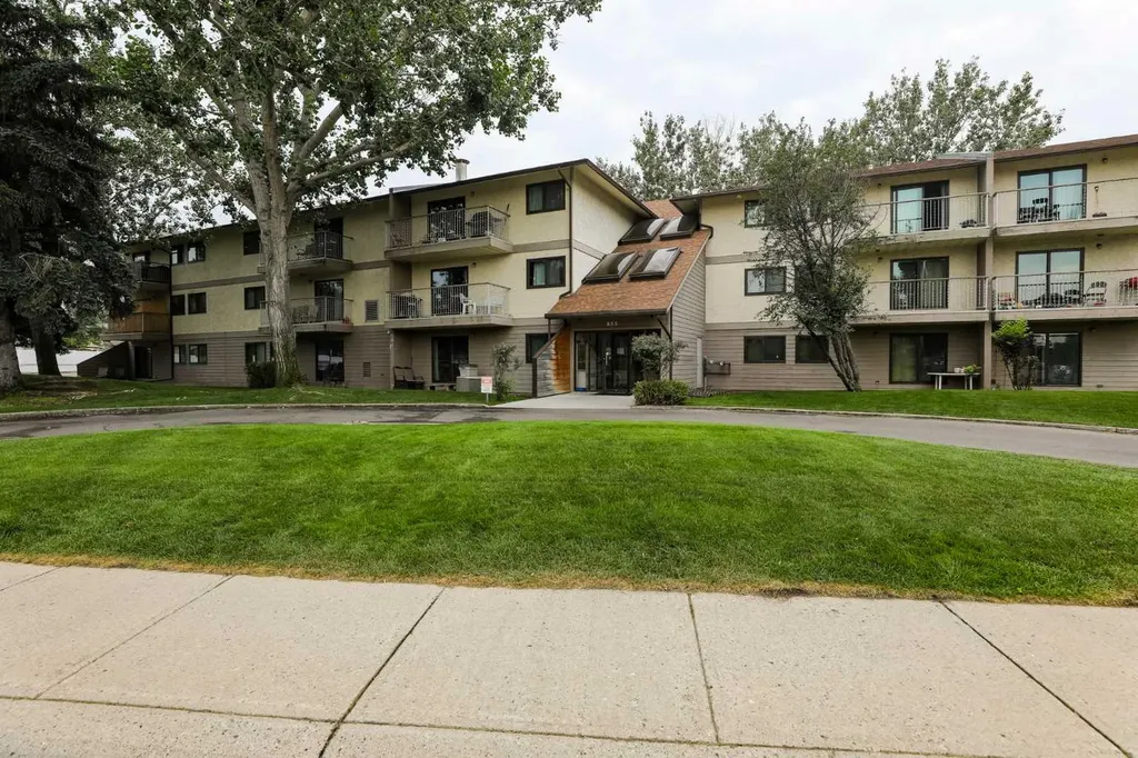 855 Columbia Boulevard W Lethbridge AB T1K 5B8