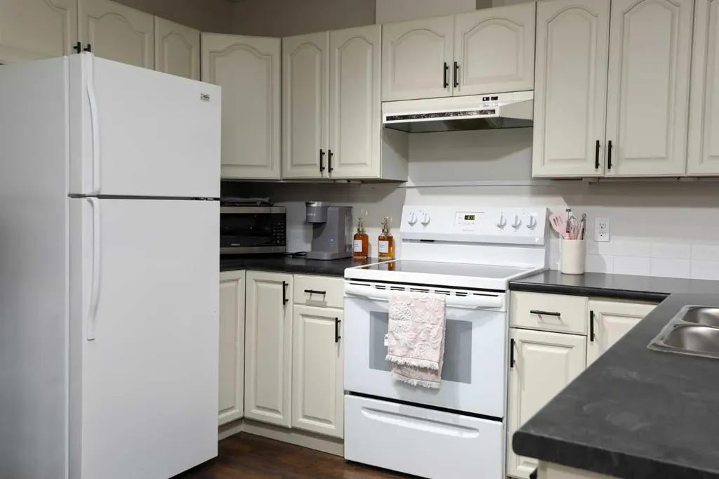 855 Columbia Boulevard W Lethbridge AB T1K 5B8