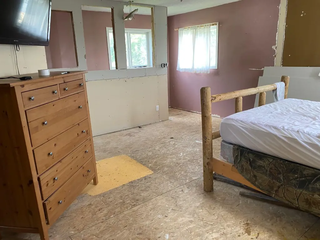 305 Minnewaukan Road Tillicum Beach AB T4V 2M9
