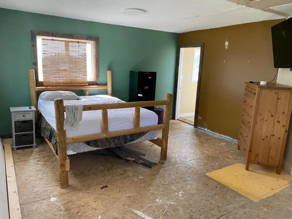 305 Minnewaukan Road Tillicum Beach AB T4V 2M9
