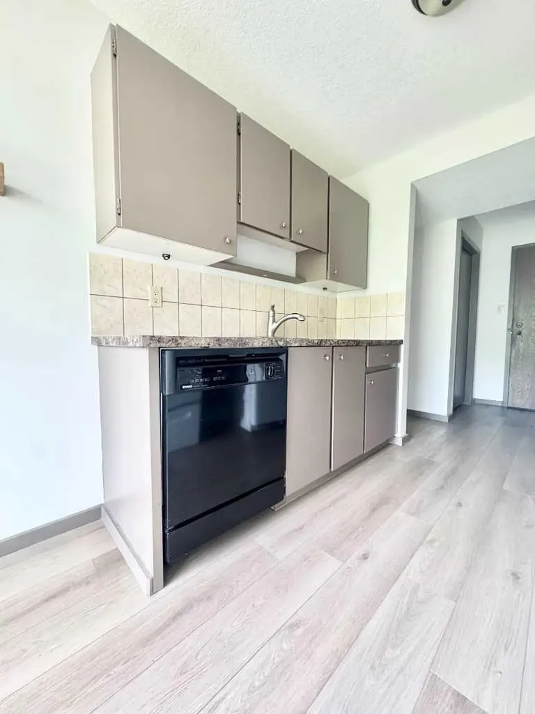 65 Temple Boulevard W Lethbridge AB T1K 5M2