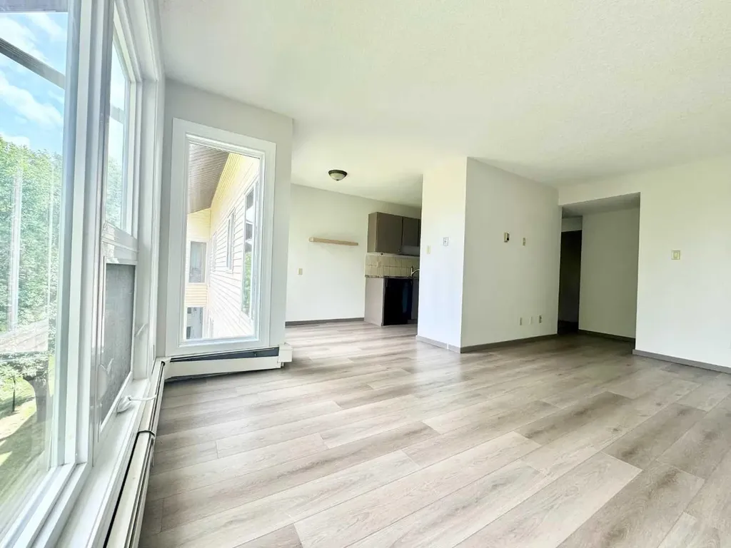 65 Temple Boulevard W Lethbridge AB T1K 5M2