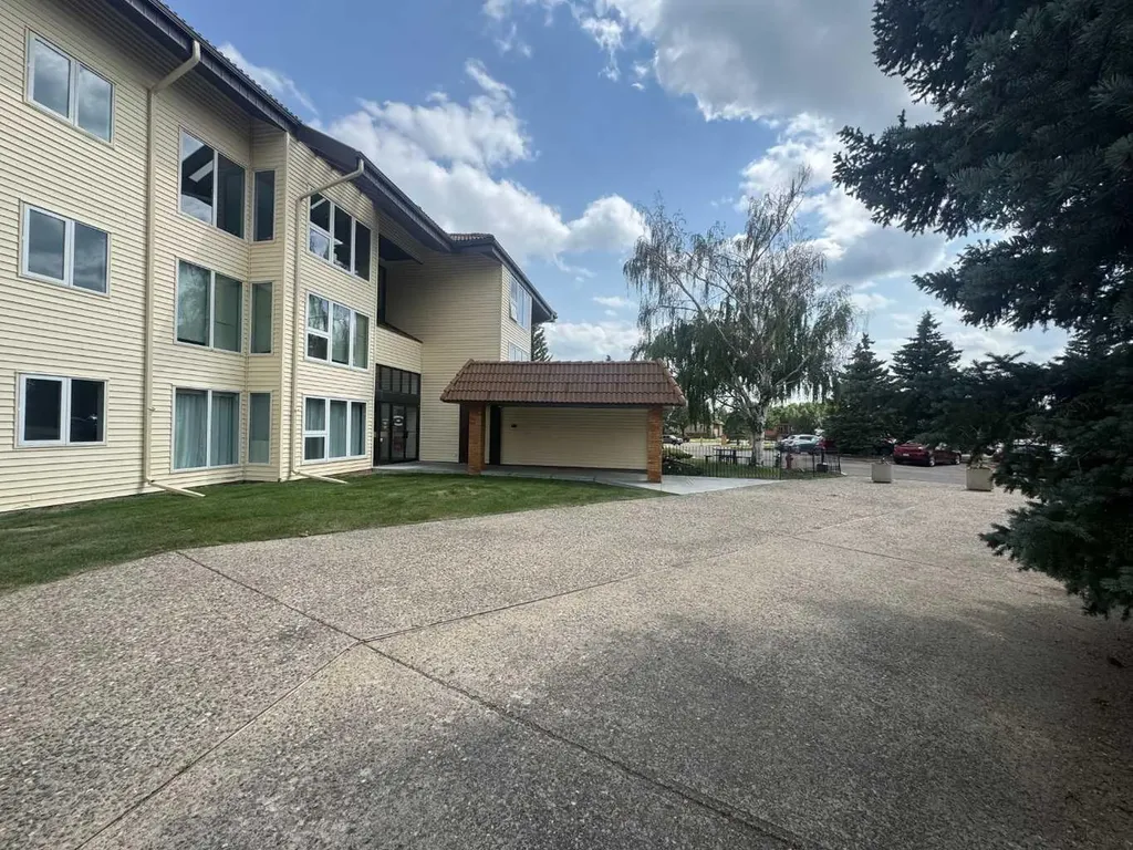 65 Temple Boulevard W Lethbridge AB T1K 5M2