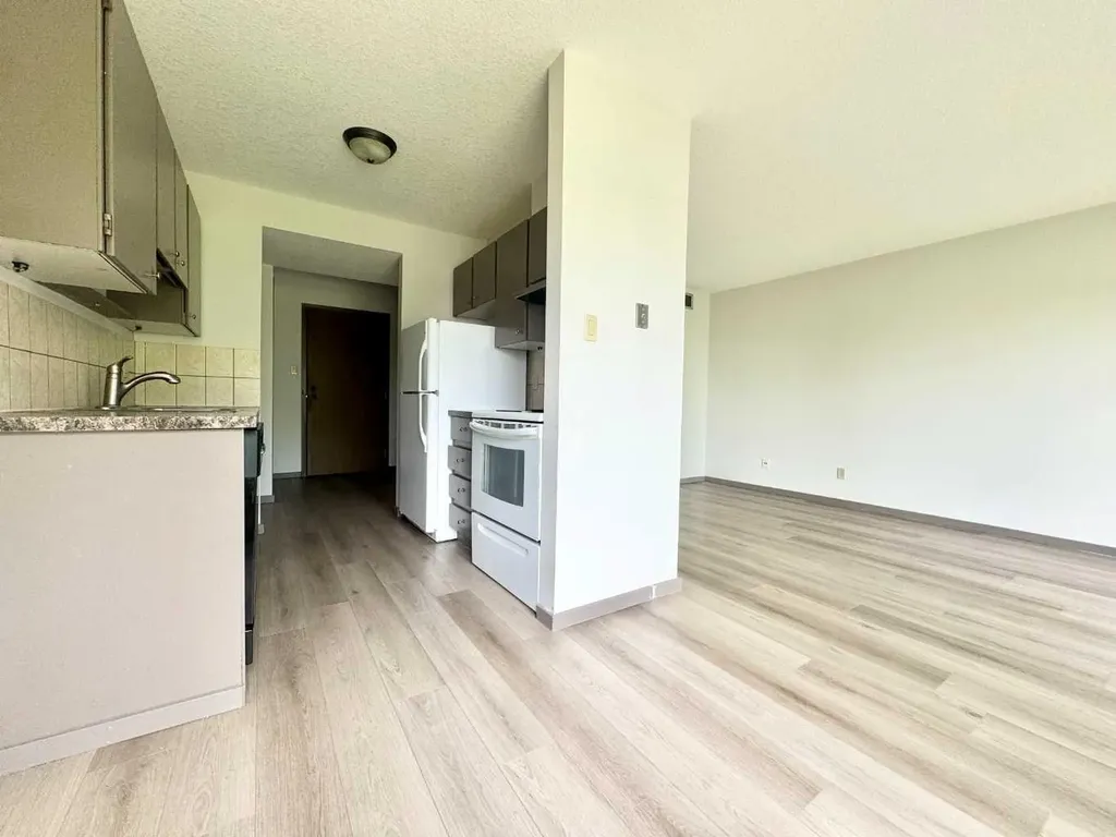 65 Temple Boulevard W Lethbridge AB T1K 5M2