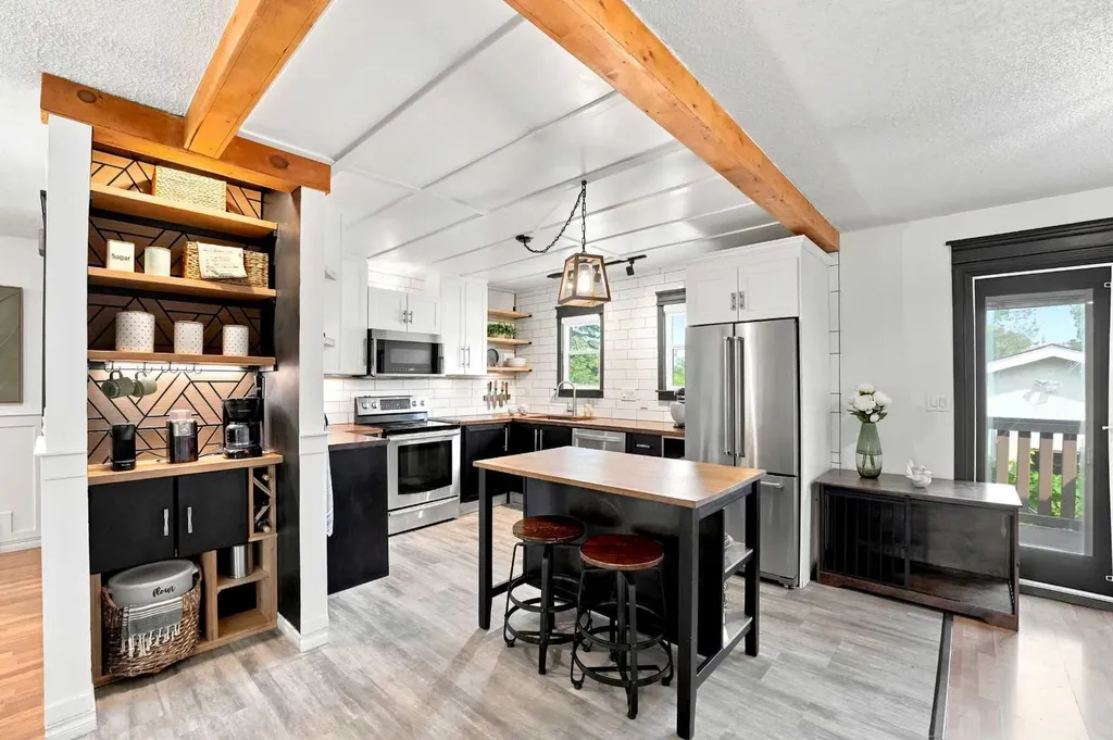 149 Mcdougall Crescent Red Deer AB T4R 1T2