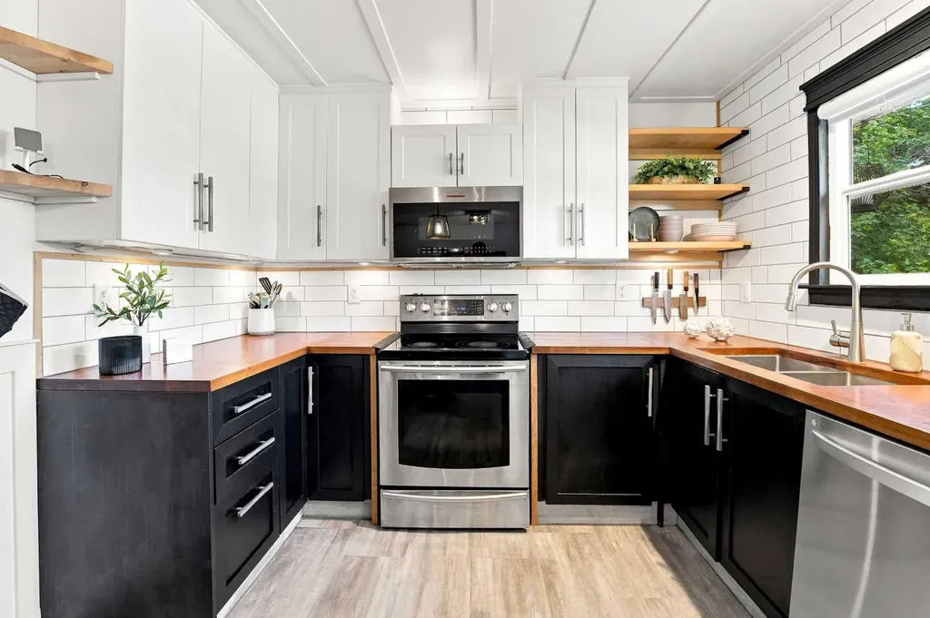 149 Mcdougall Crescent Red Deer AB T4R 1T2