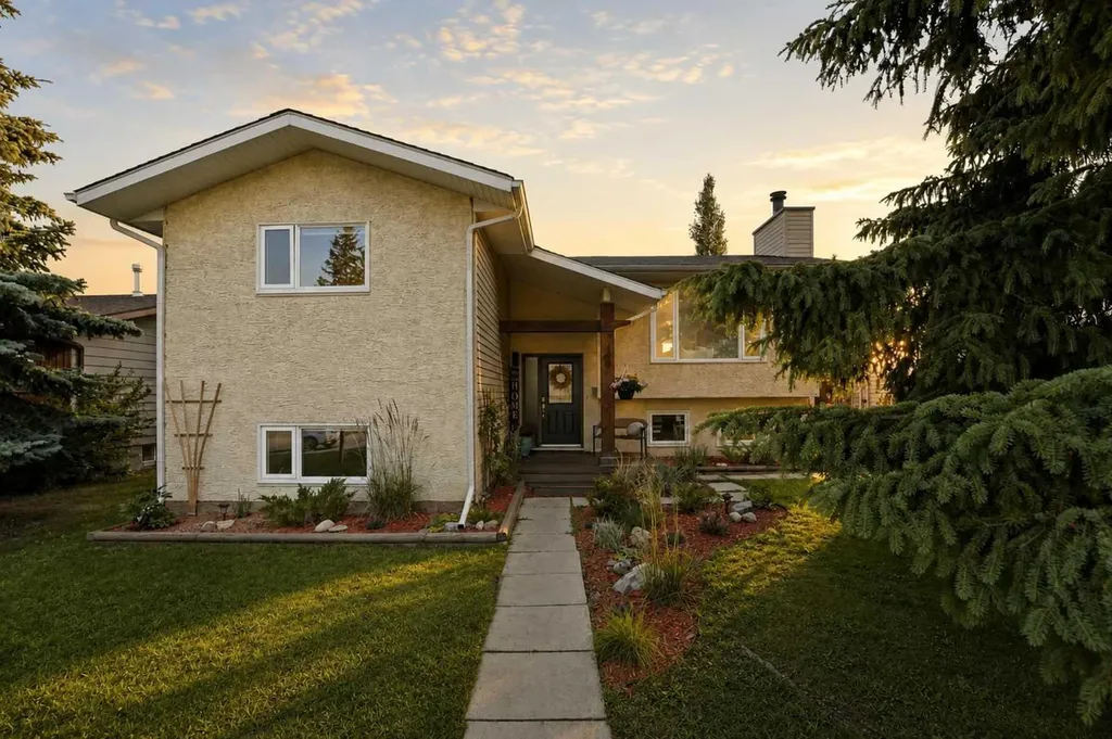 149 Mcdougall Crescent Red Deer AB T4R 1T2