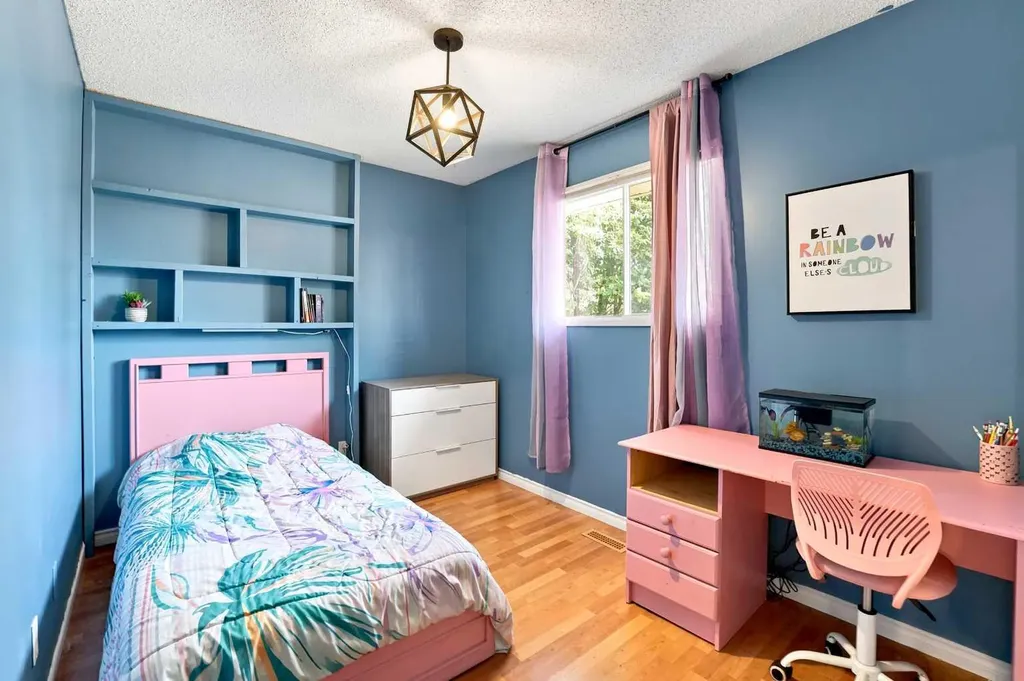 149 Mcdougall Crescent Red Deer AB T4R 1T2