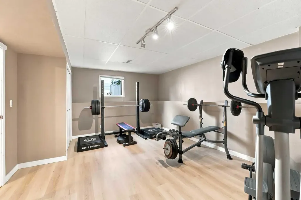 149 Mcdougall Crescent Red Deer AB T4R 1T2