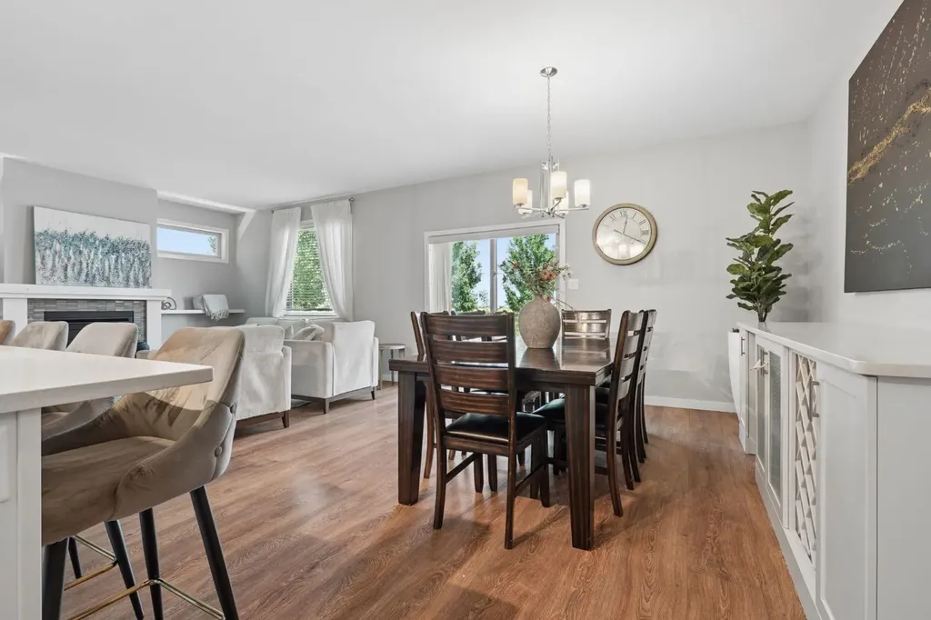 409 Devonia Way W Lethbridge AB T1J5J7