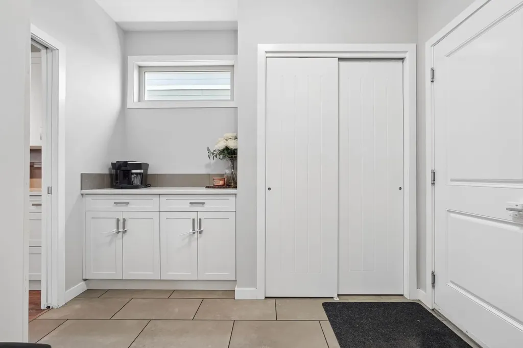 409 Devonia Way W Lethbridge AB T1J5J7