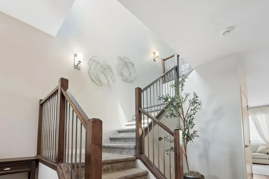 409 Devonia Way W Lethbridge AB T1J5J7