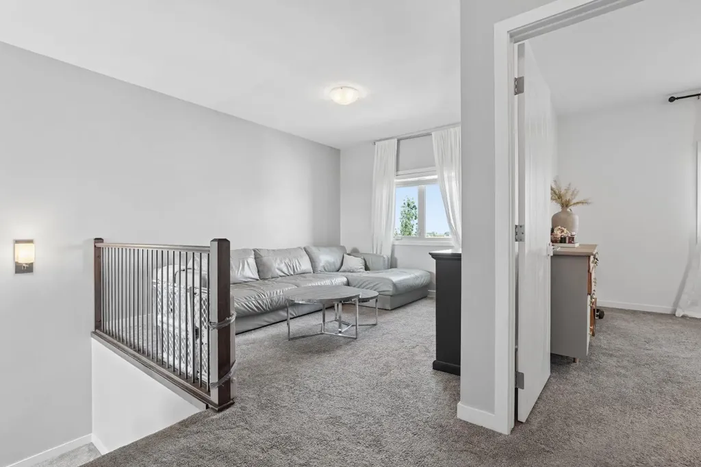 409 Devonia Way W Lethbridge AB T1J5J7