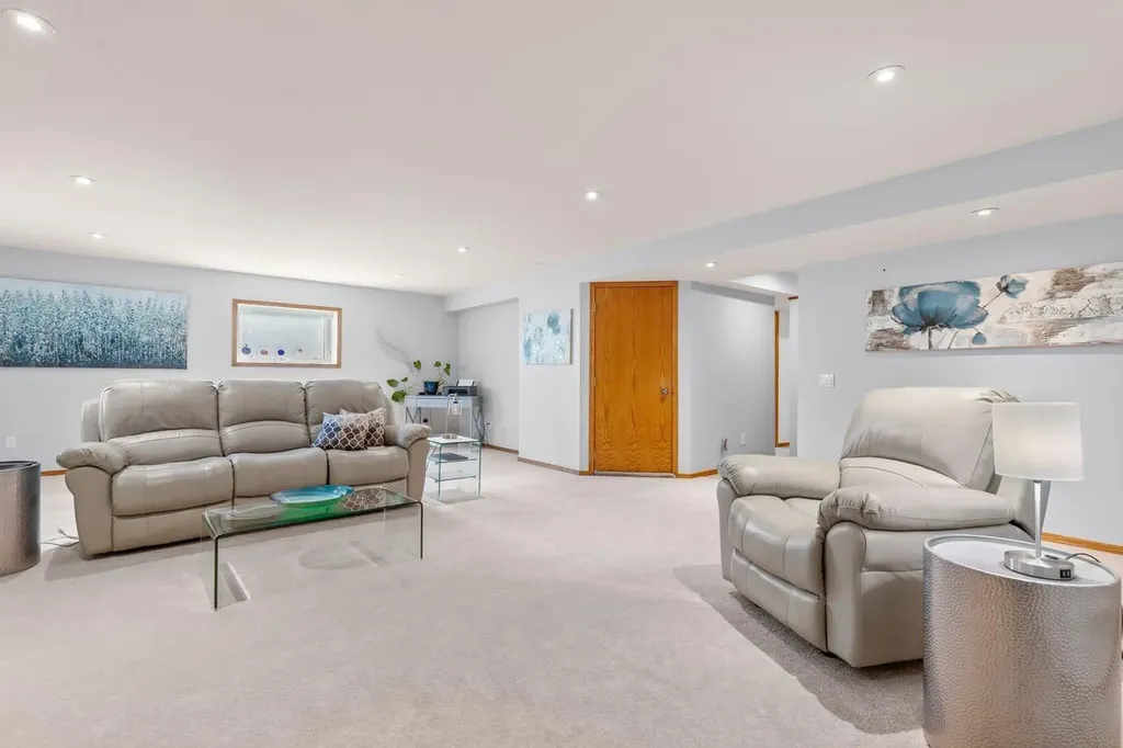 45 Stromsay Gate Carstairs AB T0M 0N0