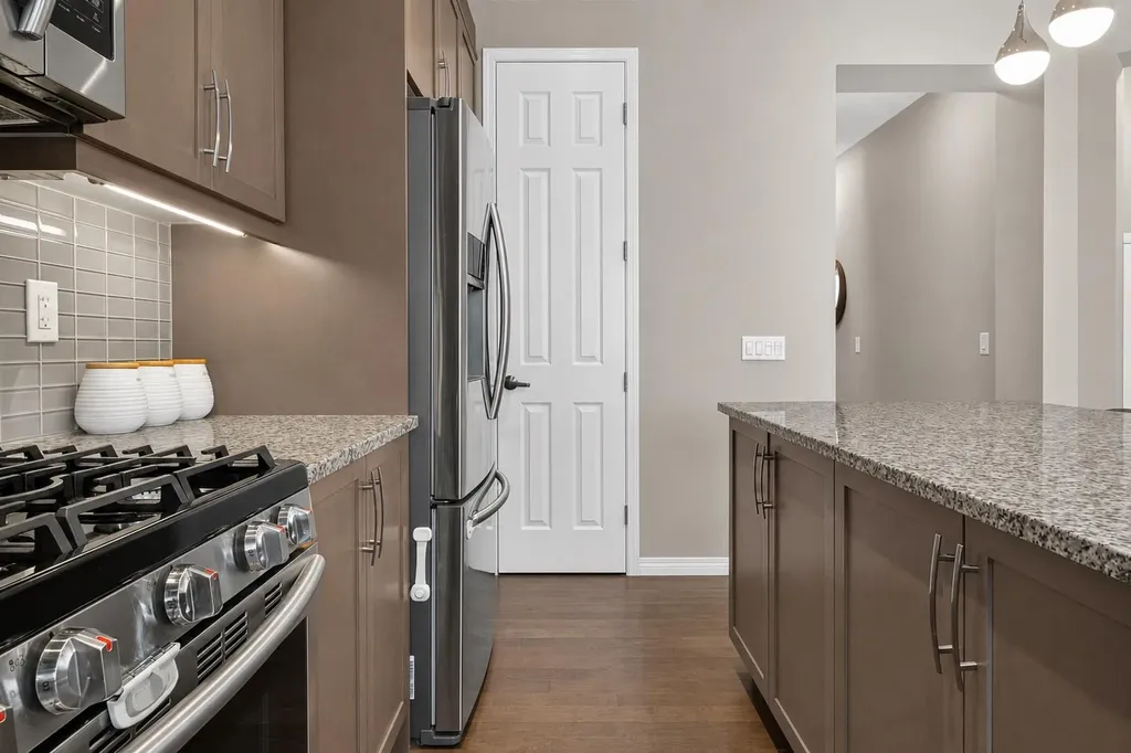 150 Osborne Rise SW Airdrie AB T4B 4A3