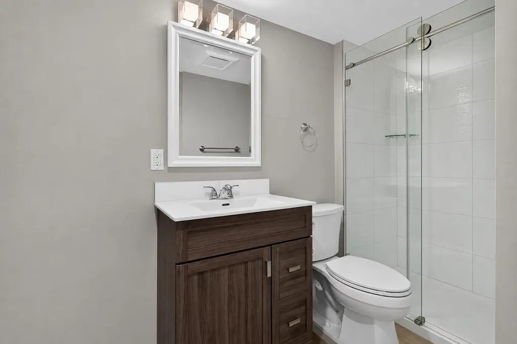 150 Osborne Rise SW Airdrie AB T4B 4A3