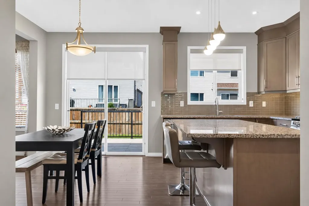 150 Osborne Rise SW Airdrie AB T4B 4A3
