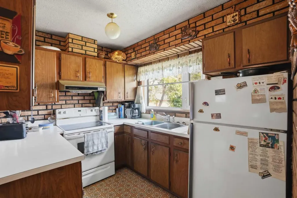 424 Acacia Drive SE Airdrie AB T4B1E9