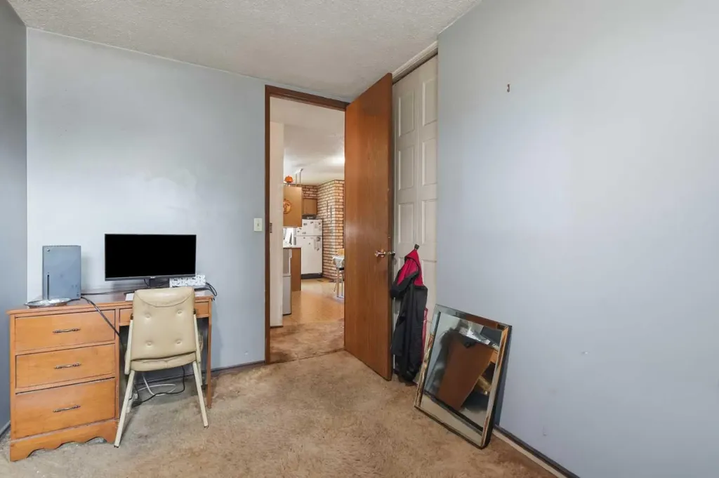 424 Acacia Drive SE Airdrie AB T4B1E9