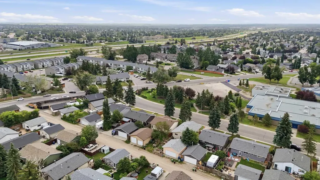 424 Acacia Drive SE Airdrie AB T4B1E9