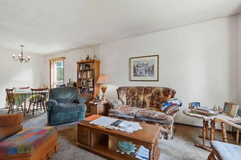 424 Acacia Drive SE Airdrie AB T4B1E9