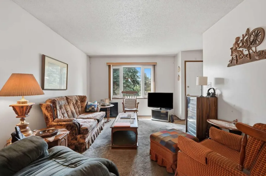 424 Acacia Drive SE Airdrie AB T4B1E9