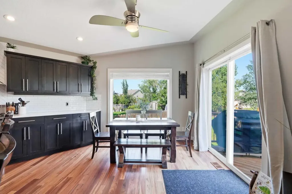 14 Lloyd Crescent NE Langdon AB T0J1X1