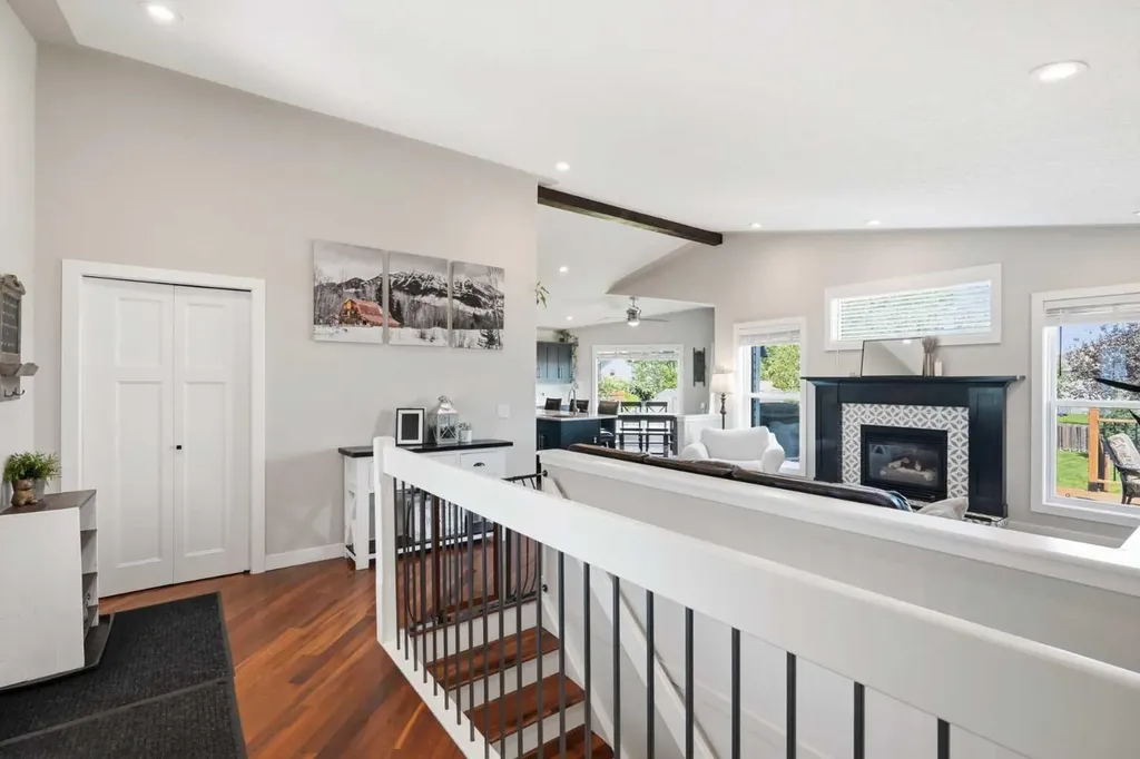 14 Lloyd Crescent NE Langdon AB T0J1X1
