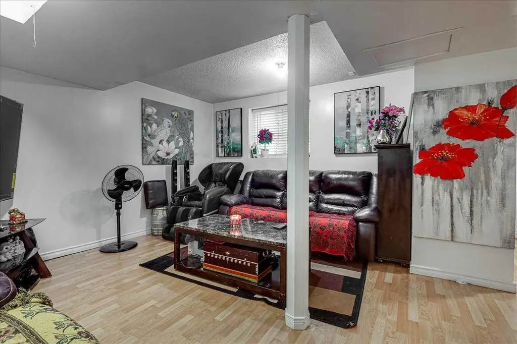 50 Grant Street Red Deer AB T4P 2L4