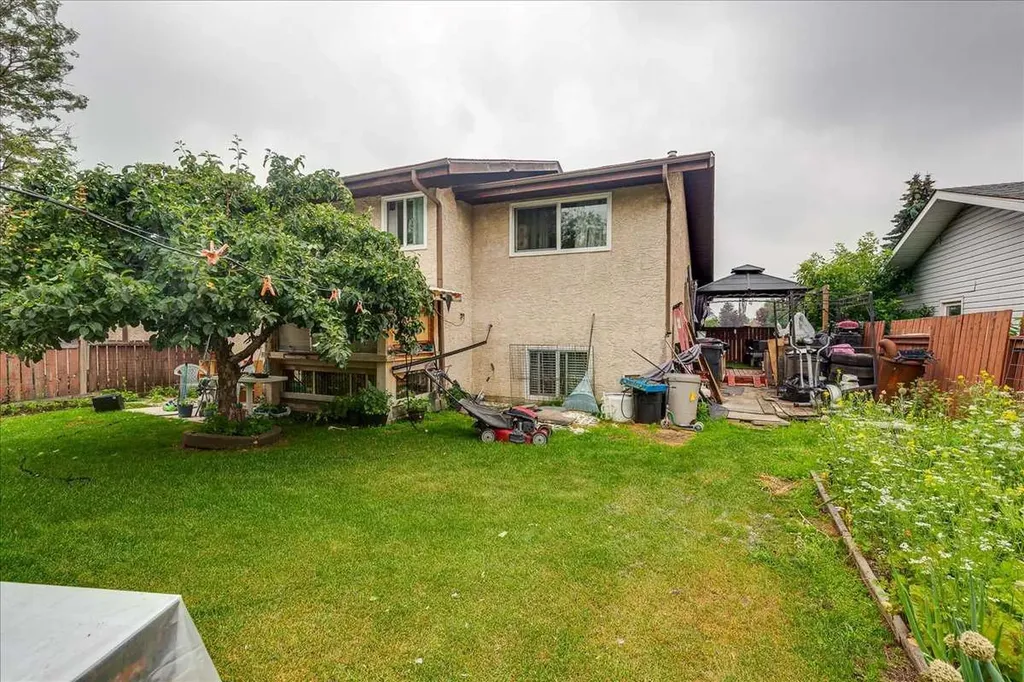 50 Grant Street Red Deer AB T4P 2L4