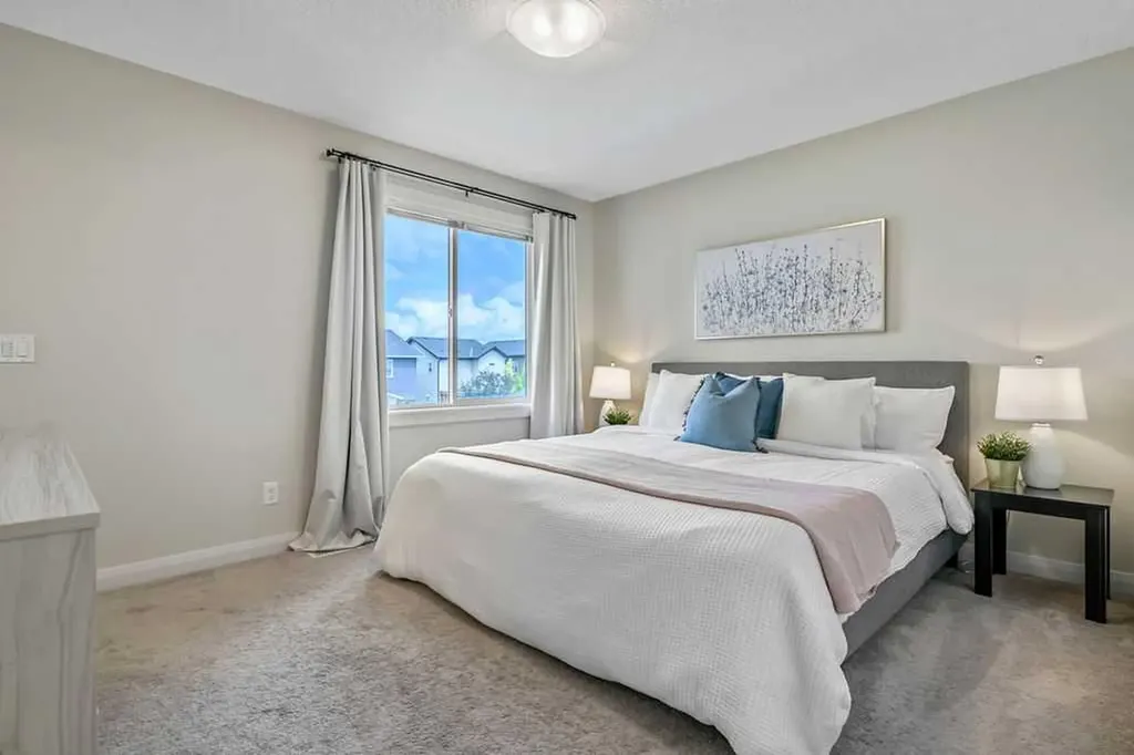 59 Ravenskirk Heath SE Airdrie AB T4A 0K7