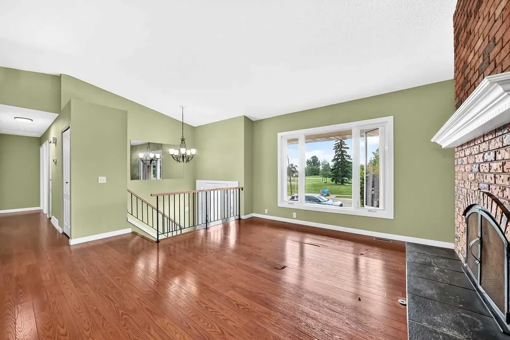 11335 Braeside Drive SW Calgary AB T2W 2V6