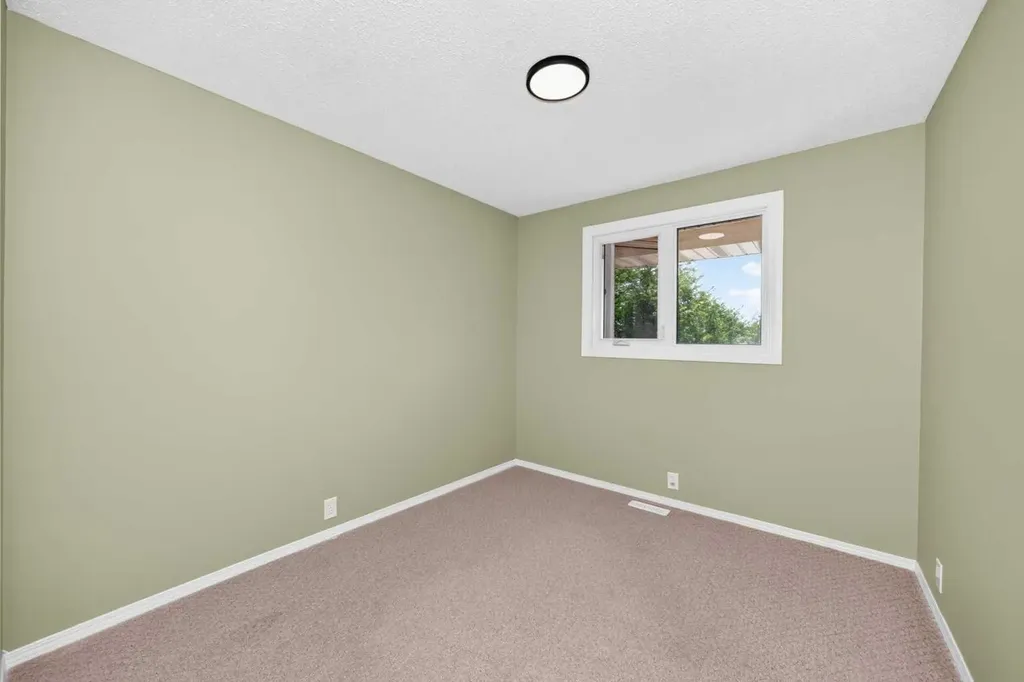 11335 Braeside Drive SW Calgary AB T2W 2V6
