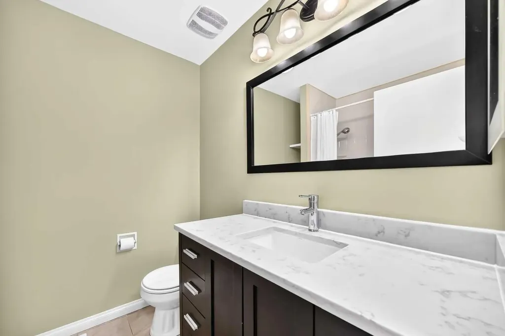 11335 Braeside Drive SW Calgary AB T2W 2V6