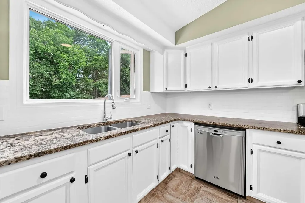 11335 Braeside Drive SW Calgary AB T2W 2V6