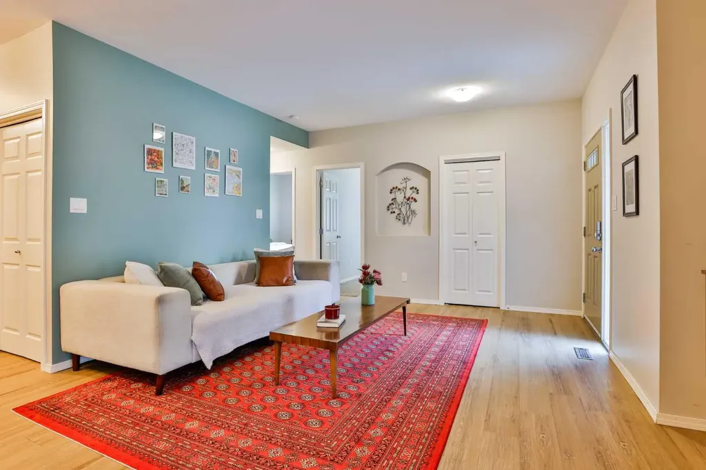 129 Silkstone Road W Lethbridge AB T1J3H6