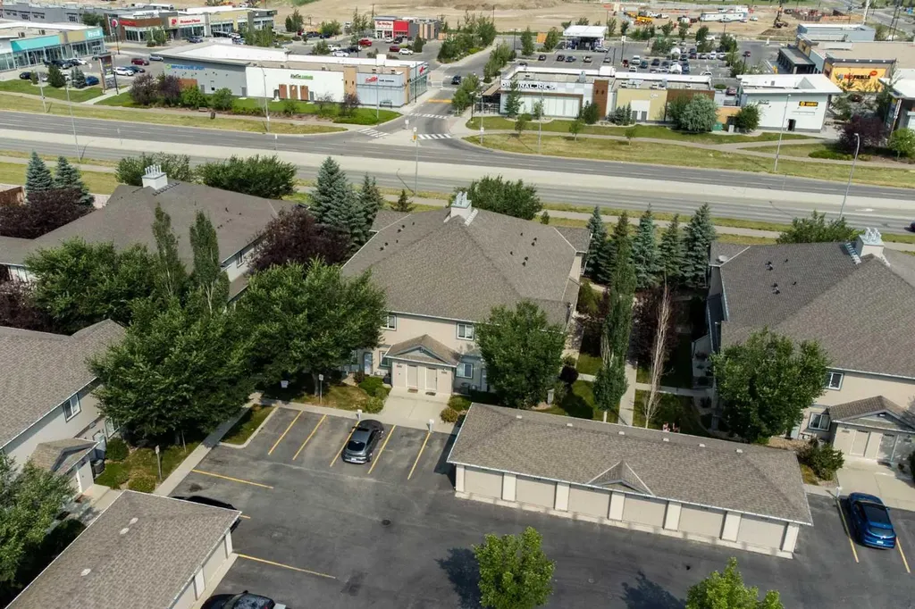129 Silkstone Road W Lethbridge AB T1J3H6