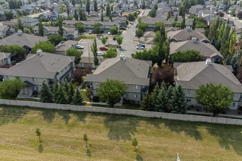 129 Silkstone Road W Lethbridge AB T1J3H6