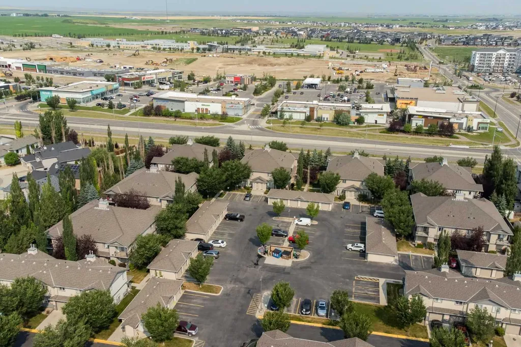 129 Silkstone Road W Lethbridge AB T1J3H6