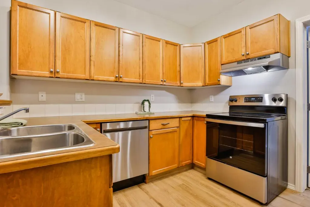 129 Silkstone Road W Lethbridge AB T1J3H6