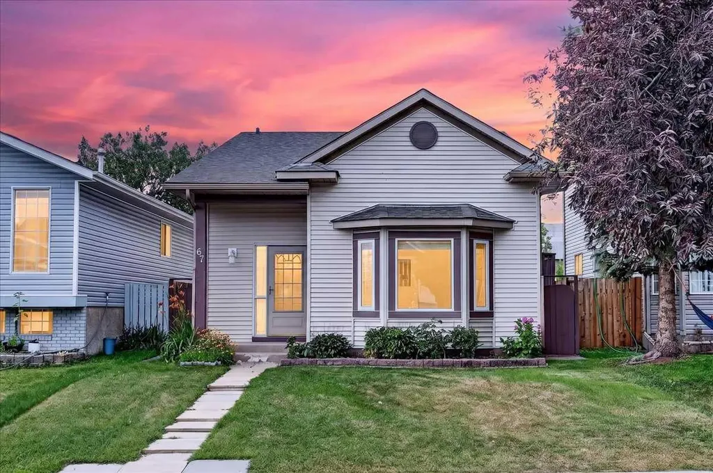 67 Rivercrest Circle SE Calgary AB T2C 4G4