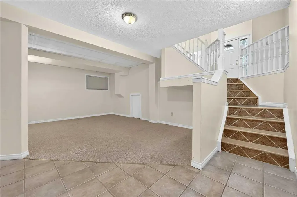 67 Rivercrest Circle SE Calgary AB T2C 4G4