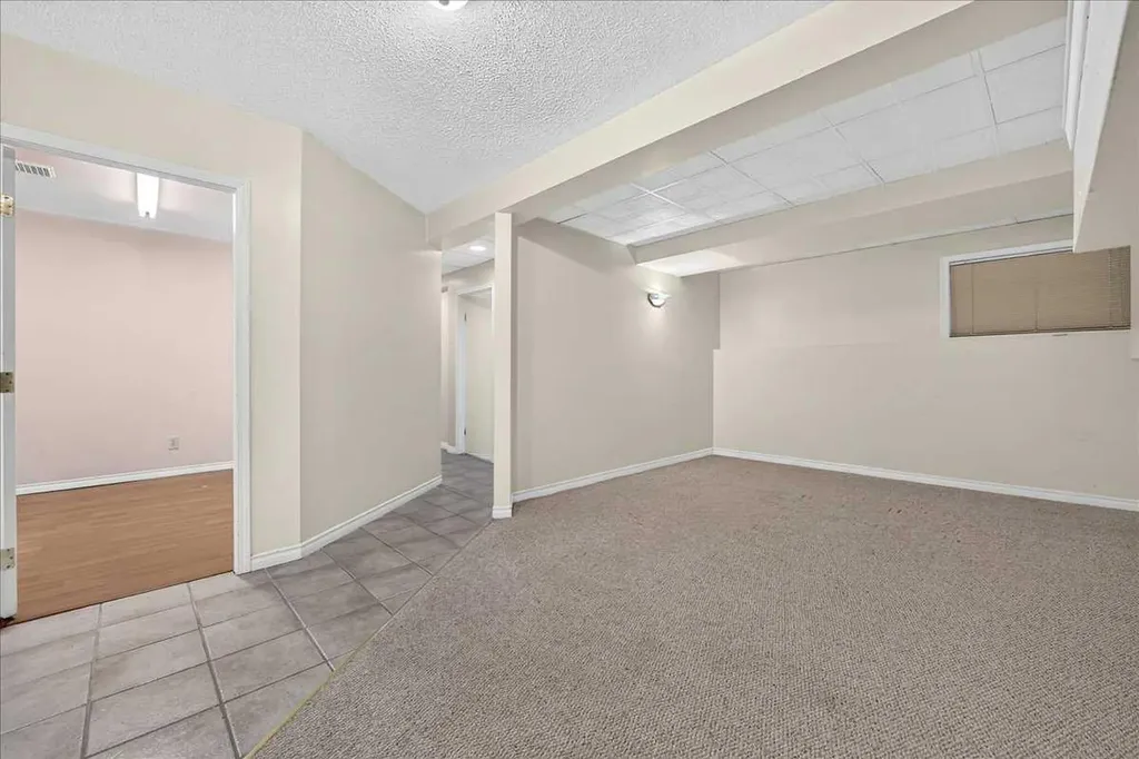 67 Rivercrest Circle SE Calgary AB T2C 4G4