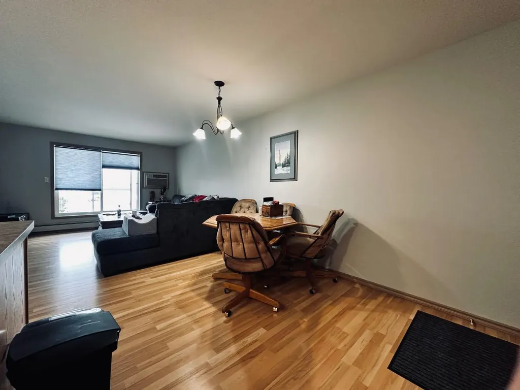 6608 42 Street Lloydminster AB T9V 3L1