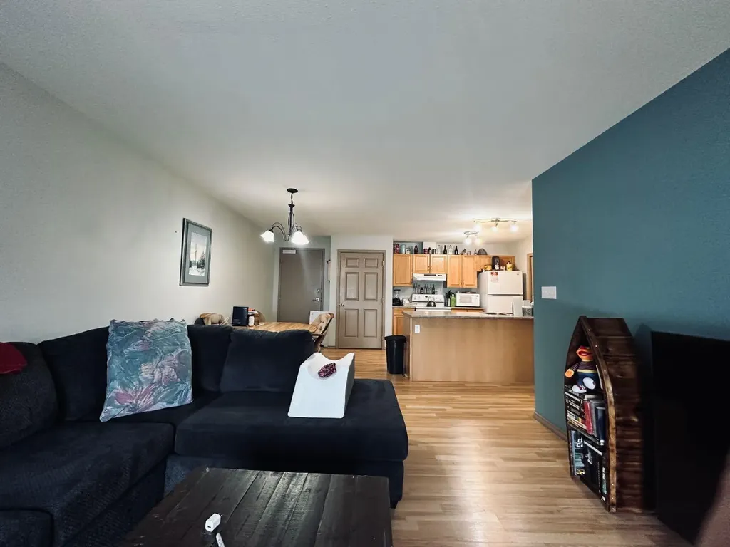 6608 42 Street Lloydminster AB T9V 3L1